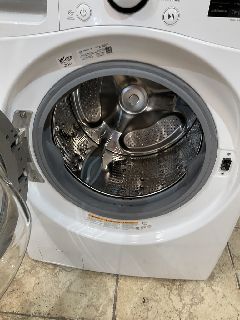 Lg Used Washer Front-load 27inches (White) 