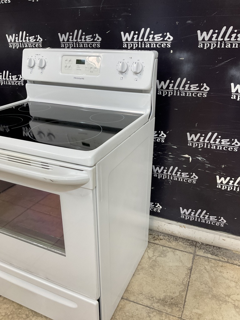 Frigidaire Used Electric Stove 220volts (40/50 AMP) 30inches {no cord} (White) 