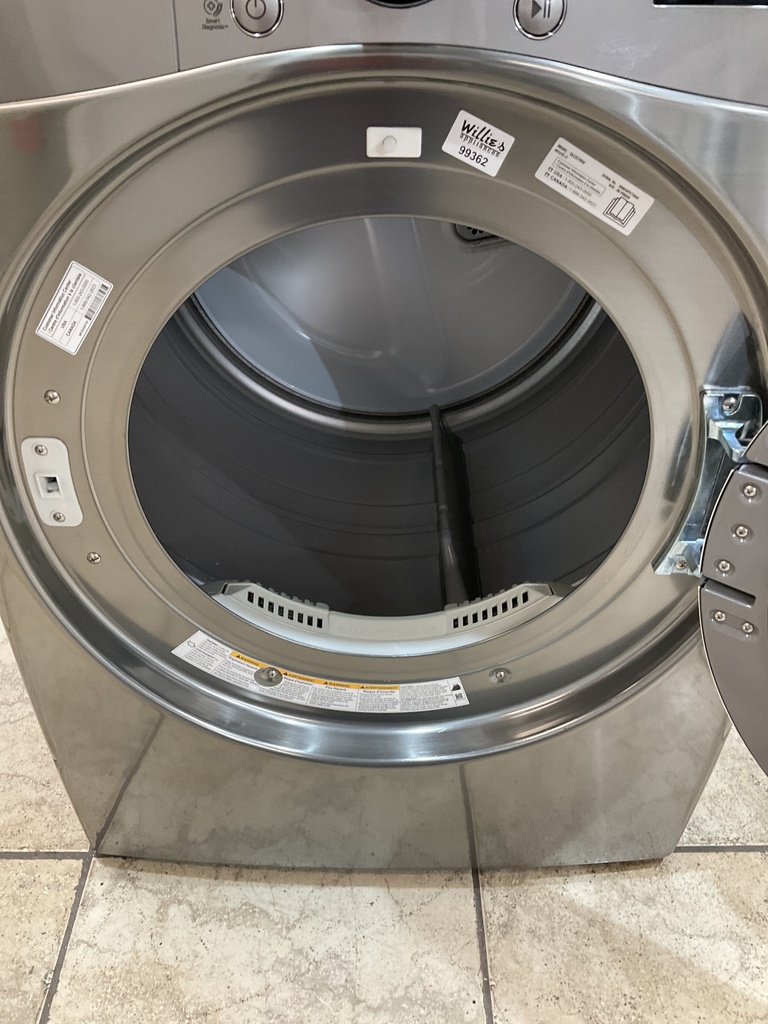Lg Used Electric Dryer 220volts (30 AMP) 30inches {4 prong} (White) 