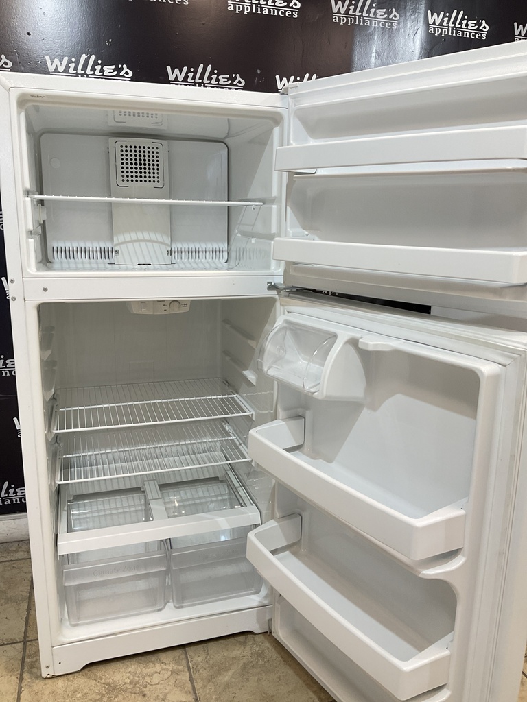 Hotpoint Used Refrigerator Top and Bottom 28x61 (White) 
