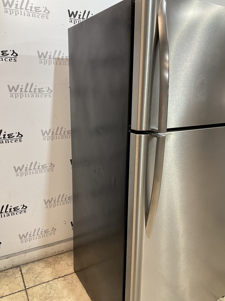 Frigidaire Used Refrigerator Top and Bottom 30x66 