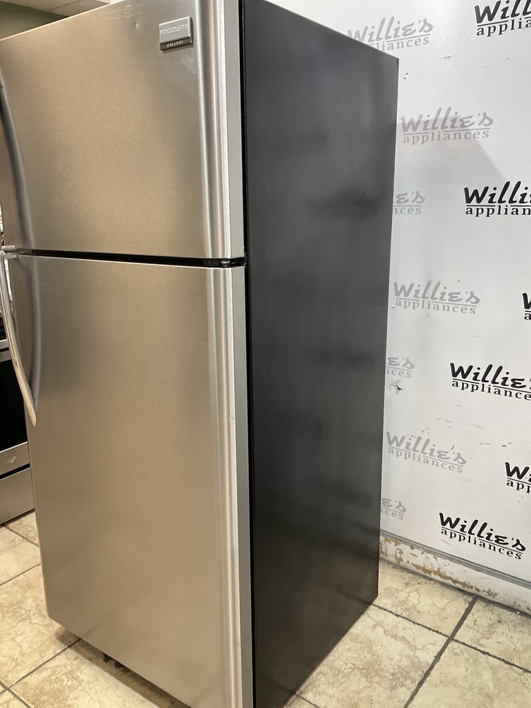 Frigidaire Used Refrigerator Top and Bottom 30x66 