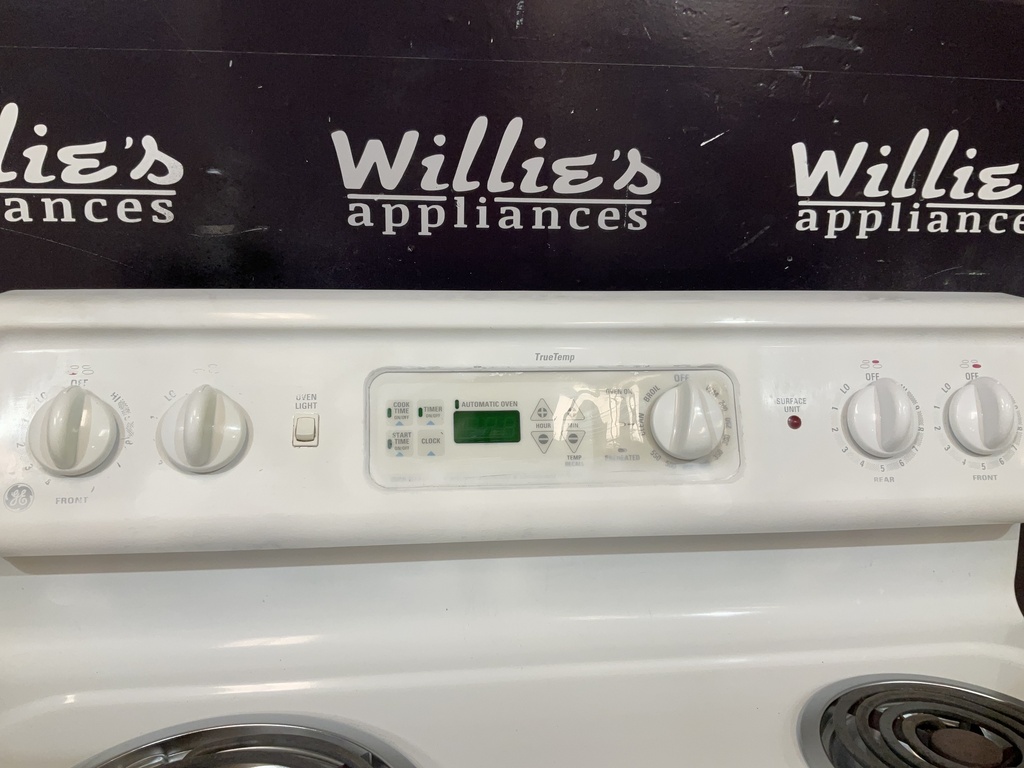 Ge Used Electric Stove 220volts (40/50 AMP) 30inches {no cord} (White)