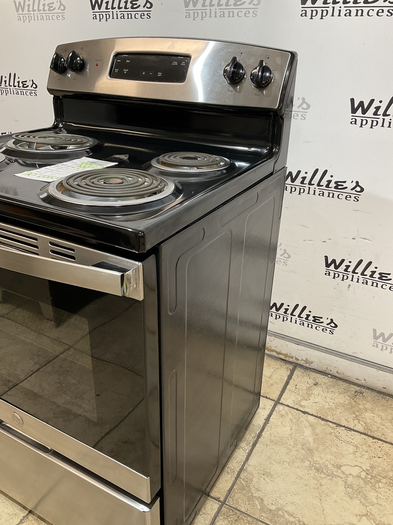 Ge Used Electric Stove 220volts (40/50 AMP) 30inches {no cord} (Stainless steel) 