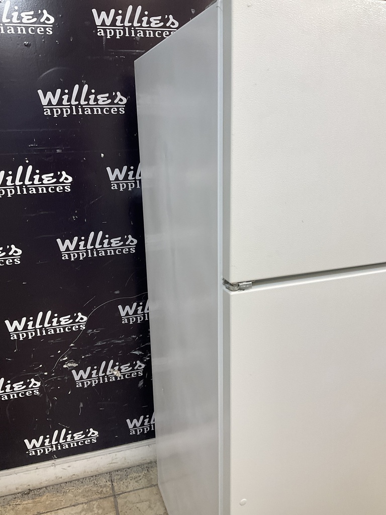 Whirlpool Used Refrigerator Top and Bottom 28x62 1/2” (White) 