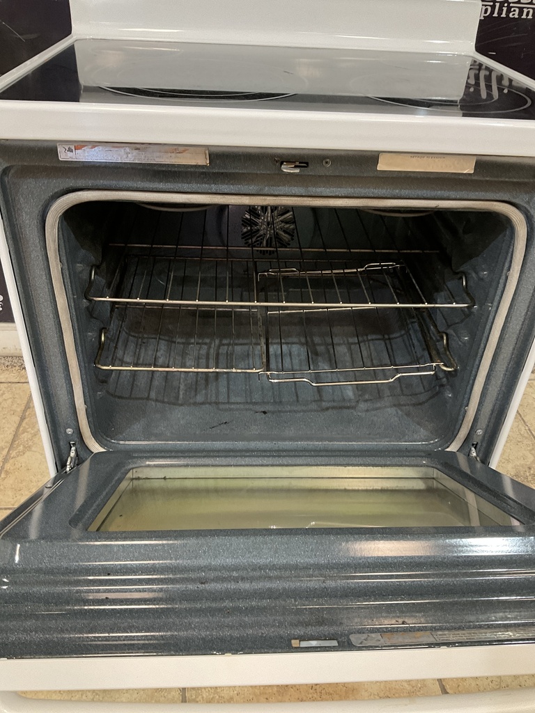 Maytag Used Electric Stove 220volts (40/50 AMP) 30inches  {4 prong} (White) 