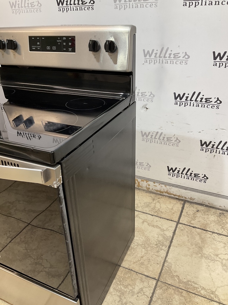 Whirlpool Used Electric Stove 220 volts (40/50 AMP) 30inches {no cord} 