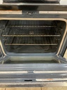 Whirlpool Used Electric Stove 220 volts (40/50 AMP) 30inches {no cord} 