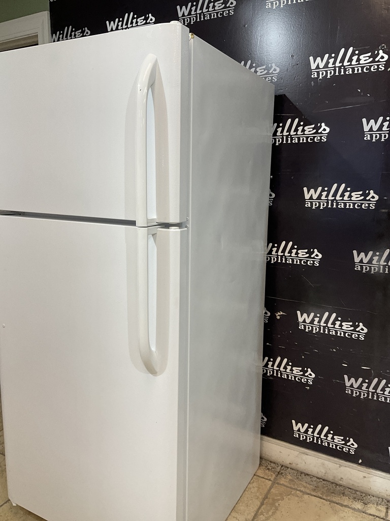 Frigidaire Used Refrigerator Top and Bottom 30x65 1/2” (White) 