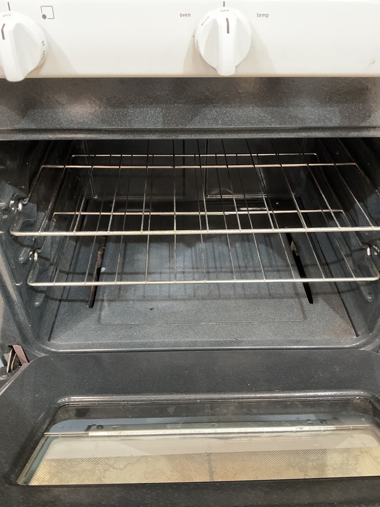 Frigidaire Used Natural Gas Stove 30inches (White) 