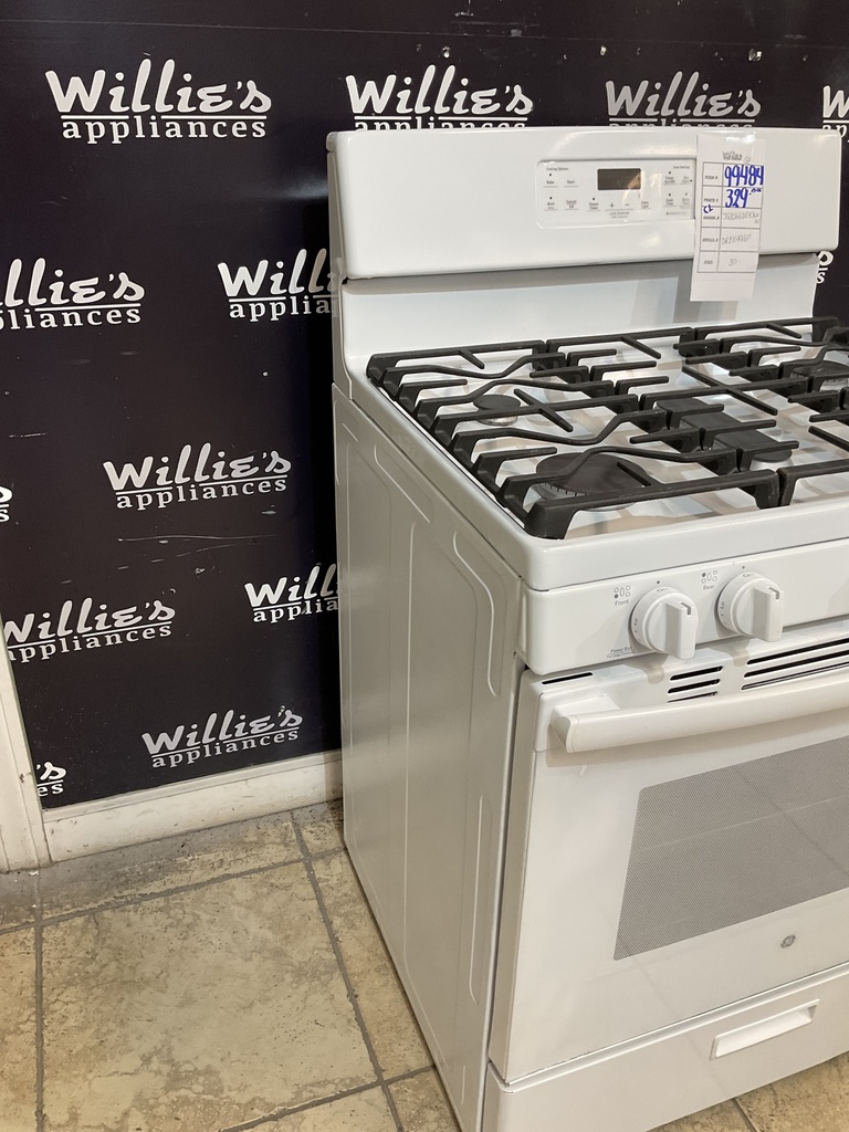 Ge Used Natural Gas Stove 30inches (White) 
