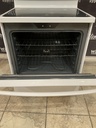 Ge Used Electric Stove 220volts (40/50 AMP) 30inches {4 prong} (White) 