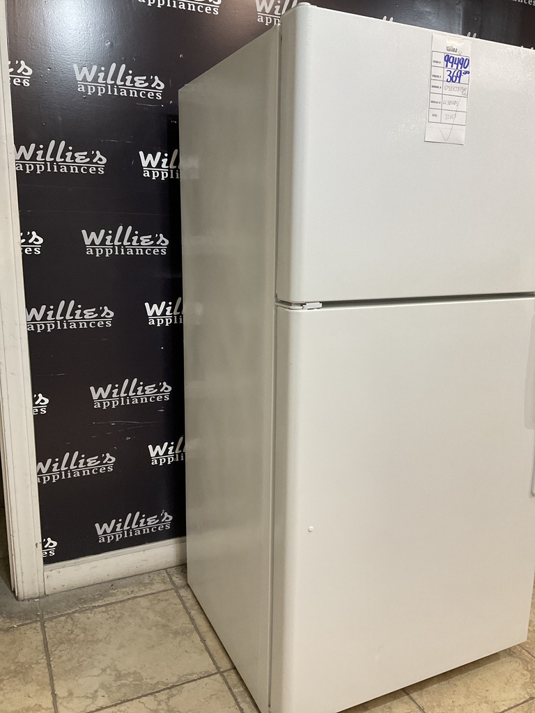 Ge Used Refrigerator Top and Bottom 33x67 (White)