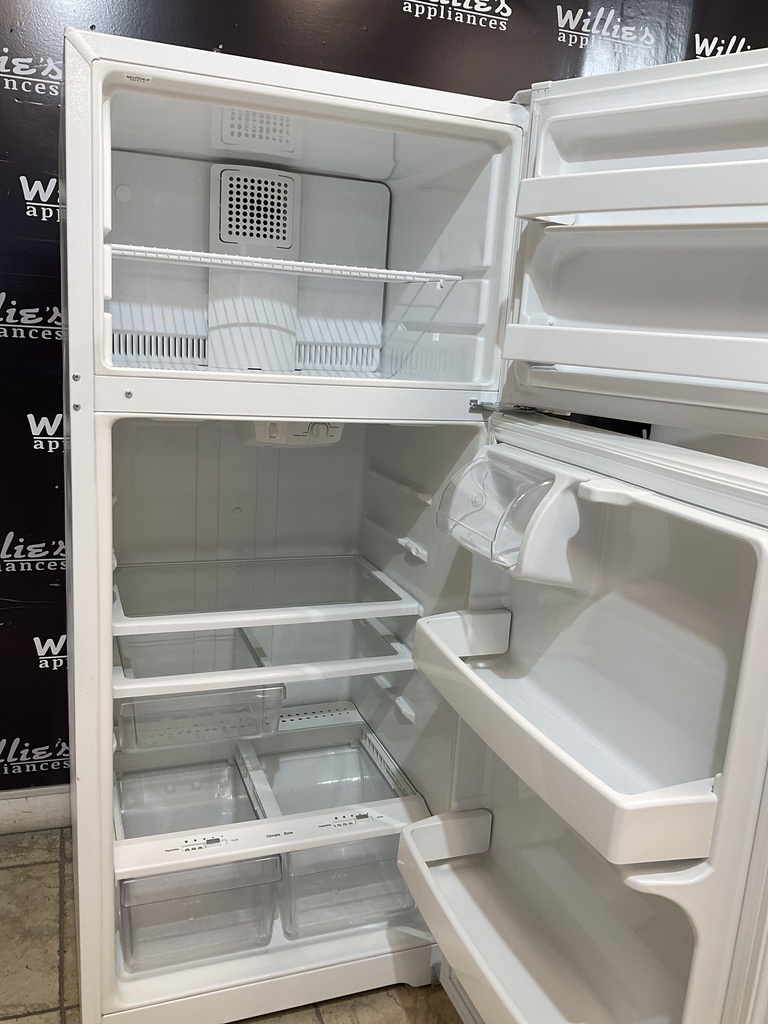 Ge Used Refrigerator Top and Bottom 28x64 1/2 (White) 