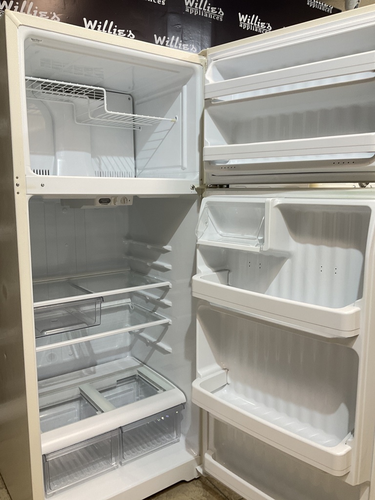 Hotpoint Used Refrigerator Top and Bottom 28x67 (Bisque) 