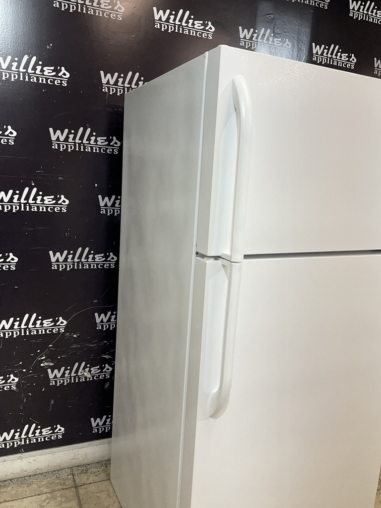 Kenmore Used Refrigerator Top and Bottom 30x65 1/2” (White) 