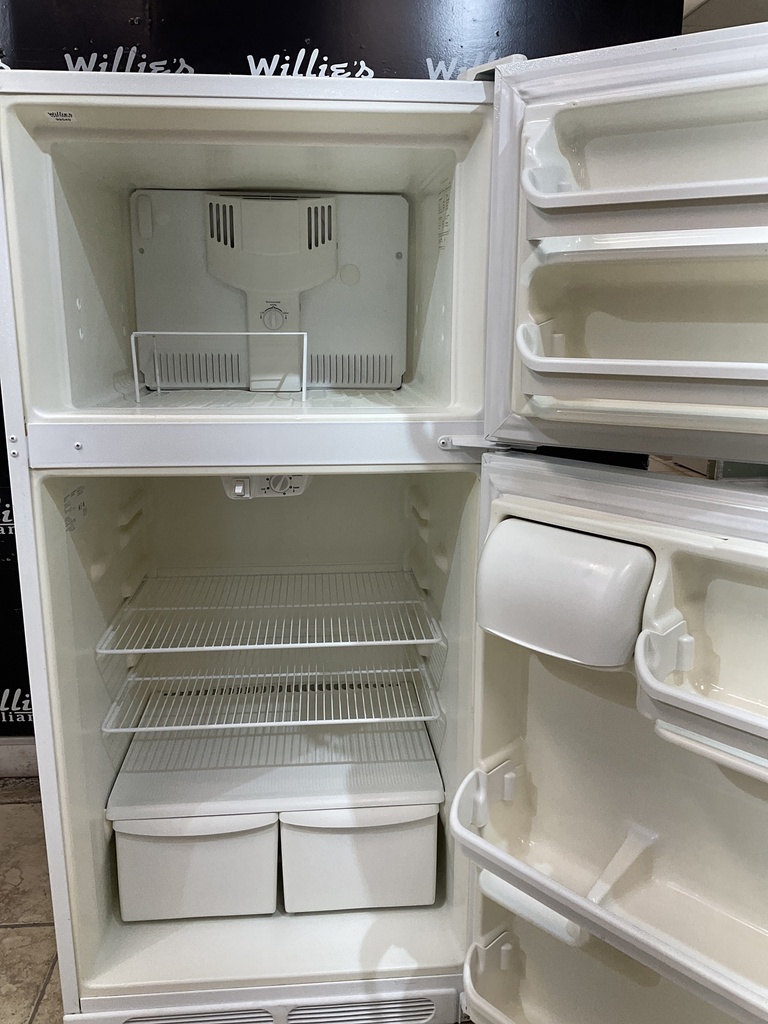 Frigidaire Used Refrigerator Top and Bottom 28x59 1/2” (White) 
