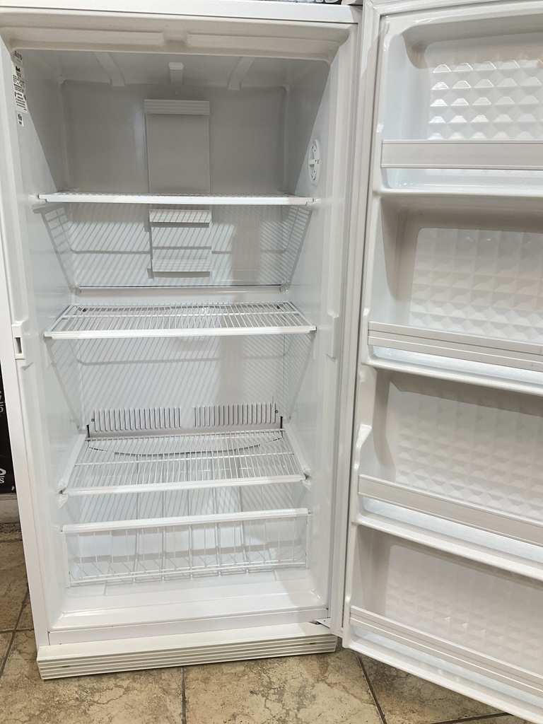 Wood’s Used Freezer Upright 30x59 1/2” (White) 