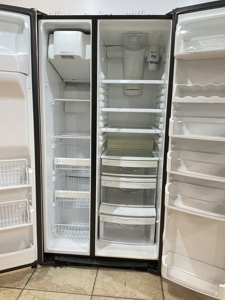 Ge Used Refrigerator Side by Side 36x69 (Stainless Steel) 