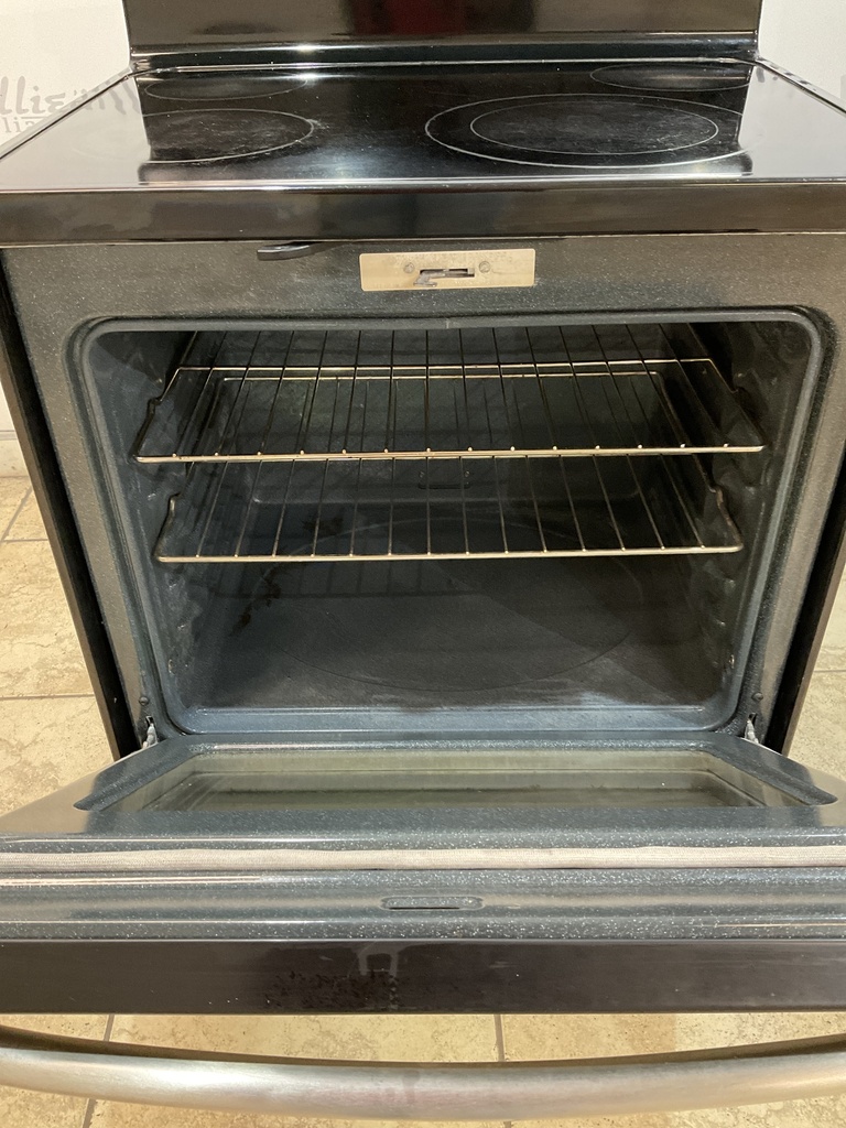Ge Used Electric Stove 220volts (40/50 AMP) 30inches {4 prong} (Stainless Steel) 