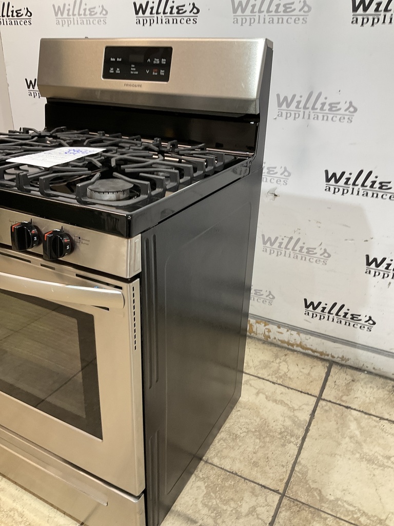 Frigidaire Used Natural Gas Stove 30inches (Stainless Steel) 