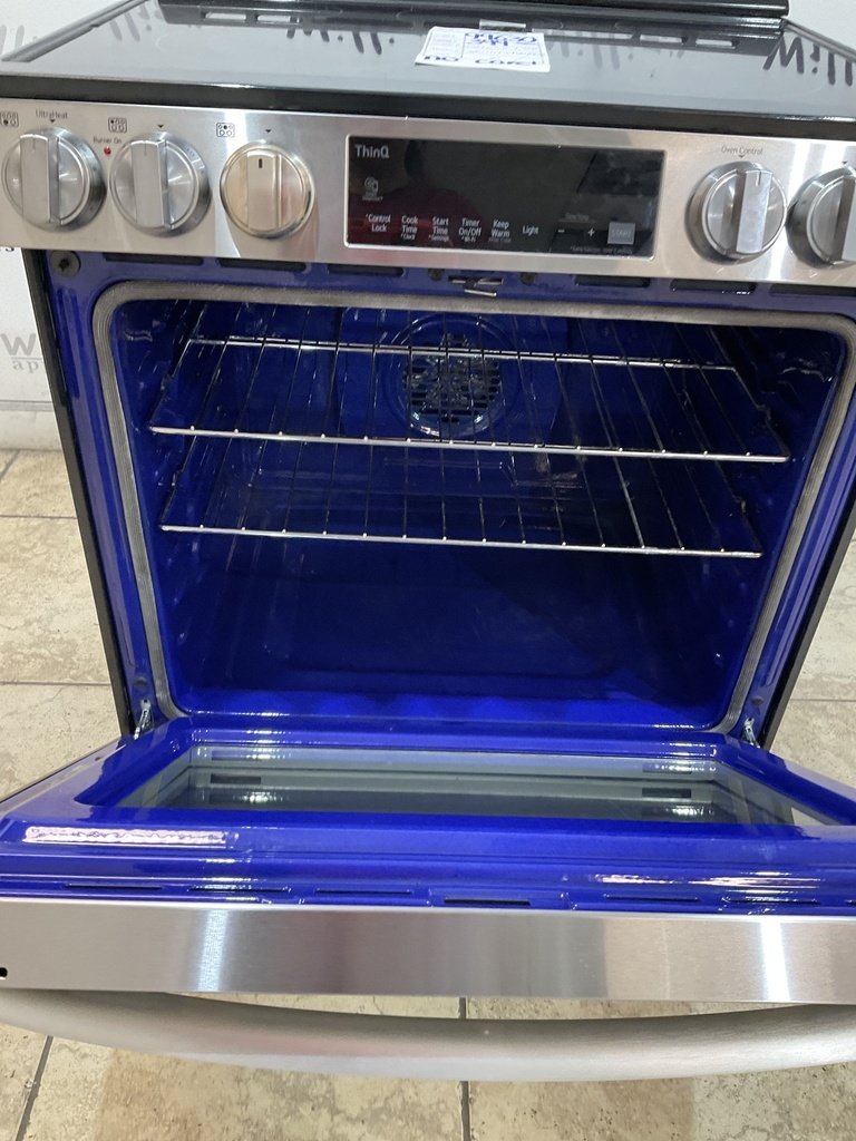 Lg Used Electric Stove 220volts (40/50 AMP) 30inches {no cord} (Stainless Steel) 