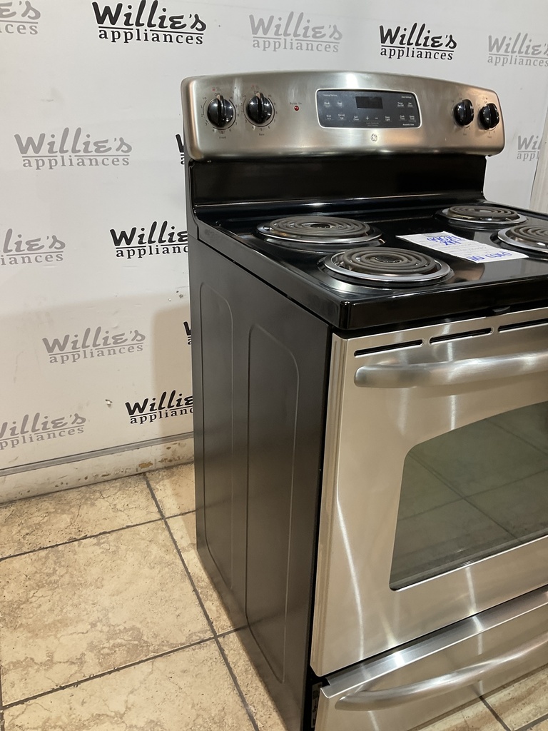 Ge Used Electric Stove 220volts (40/50 AMP) 30inches {no cord} (Stainless steel) 