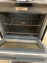 Ge Used Electric Stove 220volts (40/50 AMP) 30inches {no cord} (Stainless steel) 