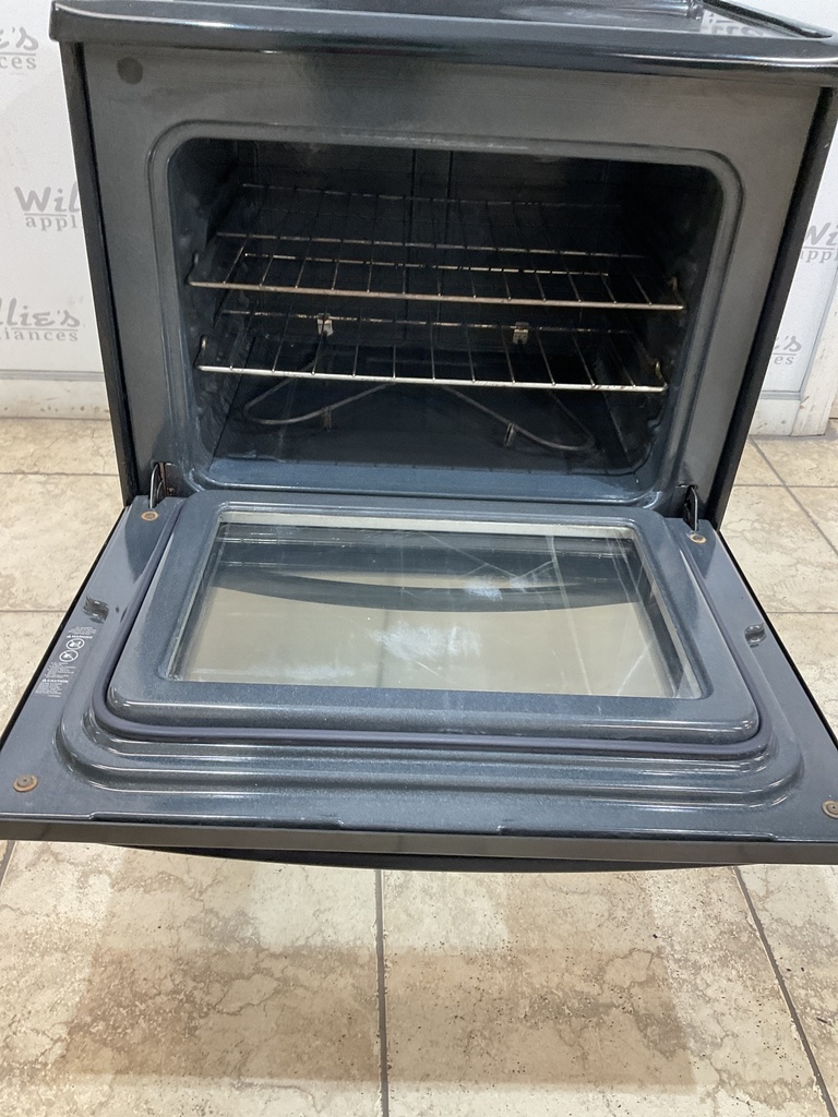 Frigidaire Used Electric Stove 220volts (40/50 AMP) 30inches {no cord} 