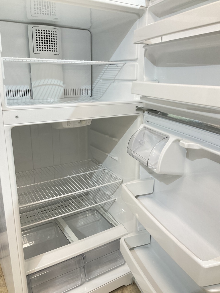 Ge Used Refrigerator Top and Bottom 28x61 (White) 