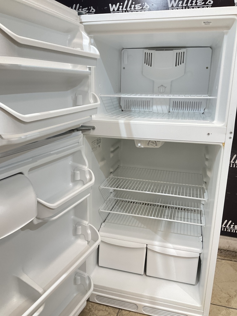 Frigidaire Used Refrigerator Top and Bottom 28x59 1/2” (White) 