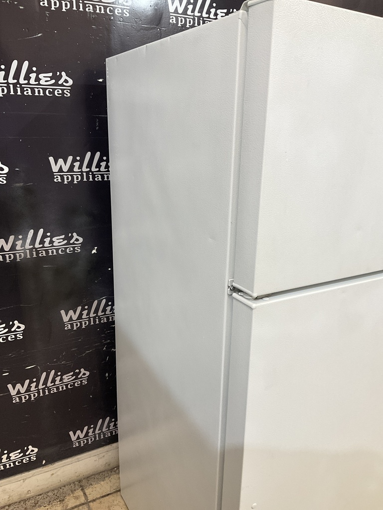 Hotpoint Used Refrigerator Top and Bottom 28x61 1/2” (White) 