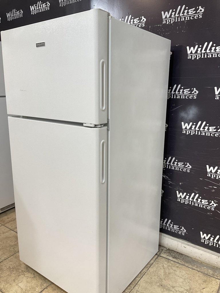 Hotpoint Used Refrigerator Top and Bottom 28x61 1/2” (White) 