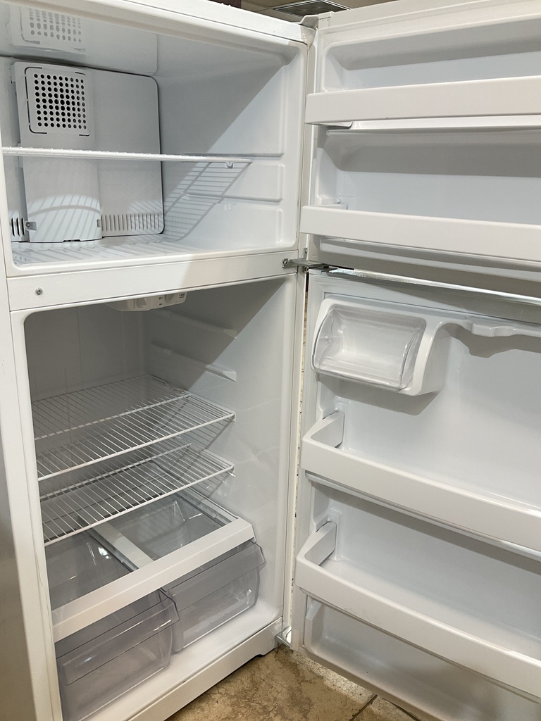 Hotpoint Used Refrigerator Top and Bottom 28x61 1/2” (White) 