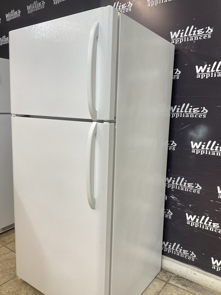 Frigidaire Used Refrigerator Top and Bottom 30x65 1/2’ (White) 