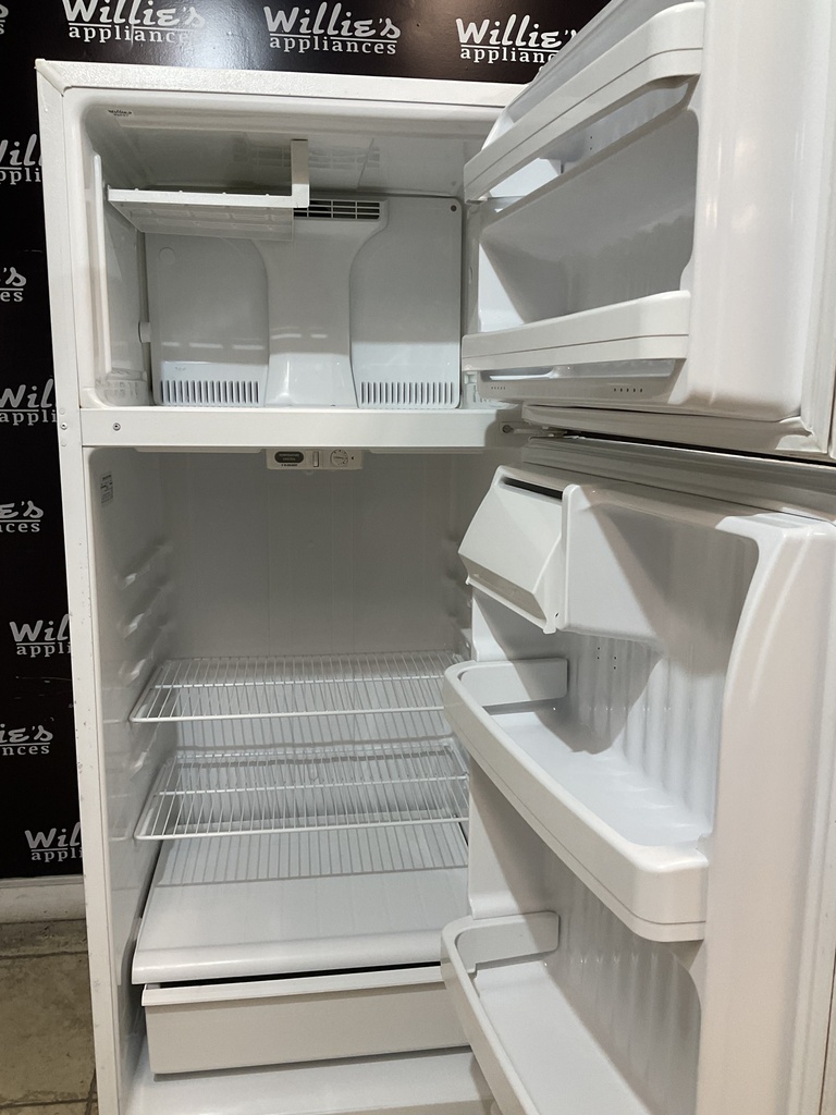 Ge Used Refrigerator Top and Bottom 28x67 (White) 
