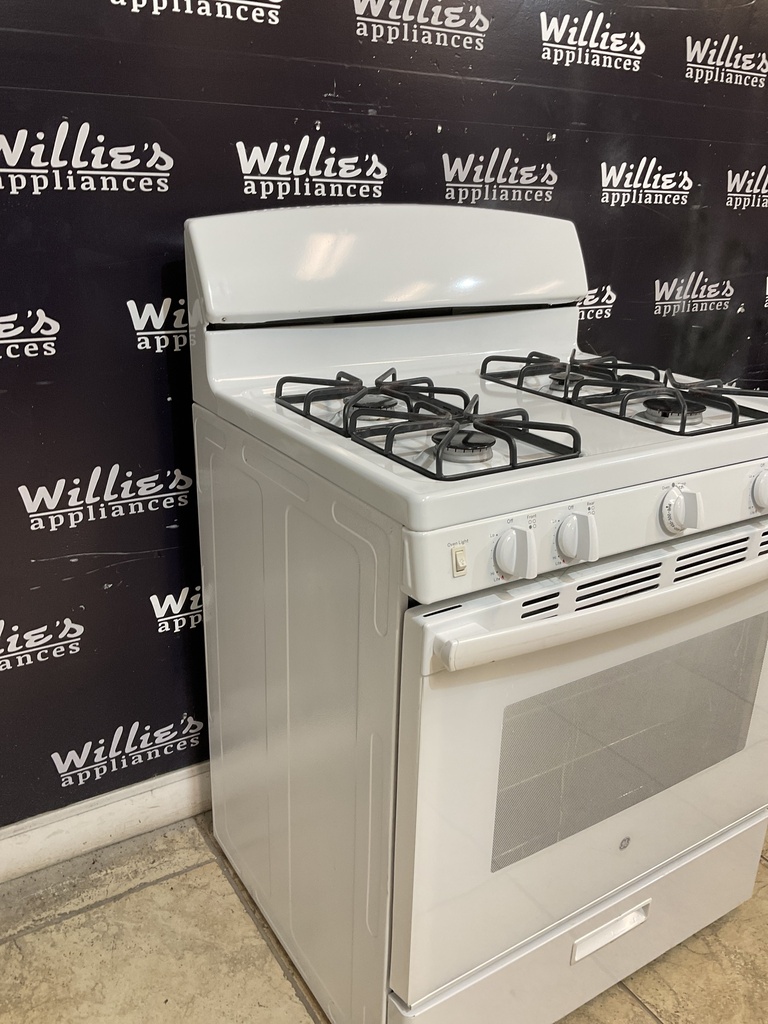 Ge Used Natural Gas Stove 30inches (White) 