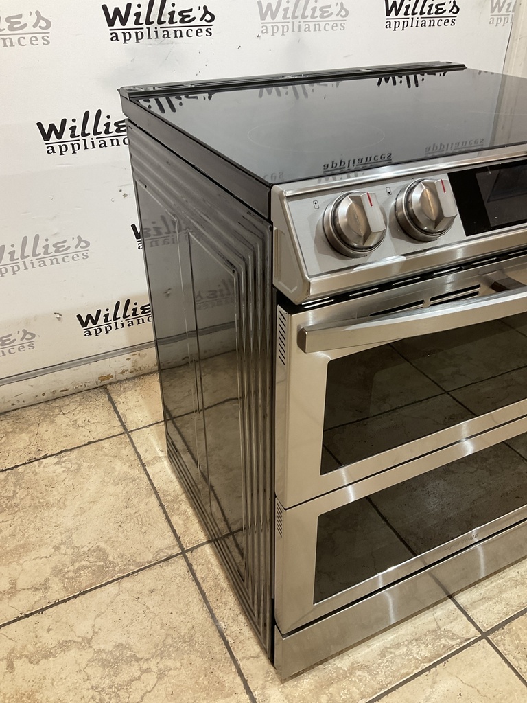 Samsung Used Electric Induction Stove 220volts (40/50 AMP) 30inches {3 prong} (Stainless Steel) 