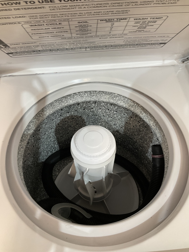 Whirlpool Used Electric Unit Stackable 220volts (30AMP) 24x71 1/2” (White)