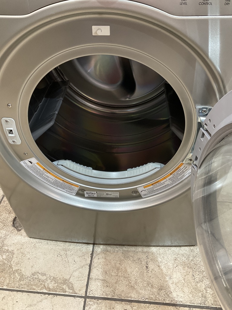 Lg Used Electric Dryer 220volts (30 AMP) 27inches {no cord} (Grey) 