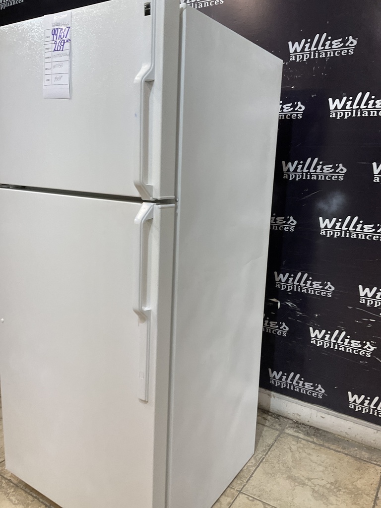 Hotpoint Used Refrigerator Top and Bottom 28x64 1/2” (White) 
