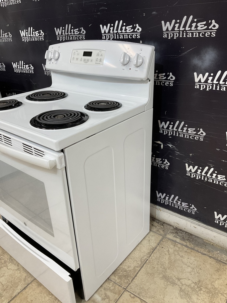Ge Used Electric Stove 220volts (40/50 AMP) 30inches {no cord} (White) 