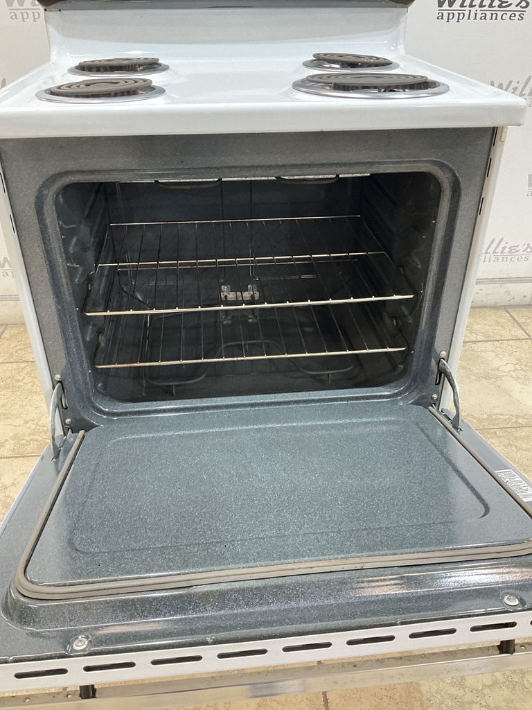 Ge Used Electric Stove 220volts (40/50 AMP) 30inches {no cord} (White/Black) 