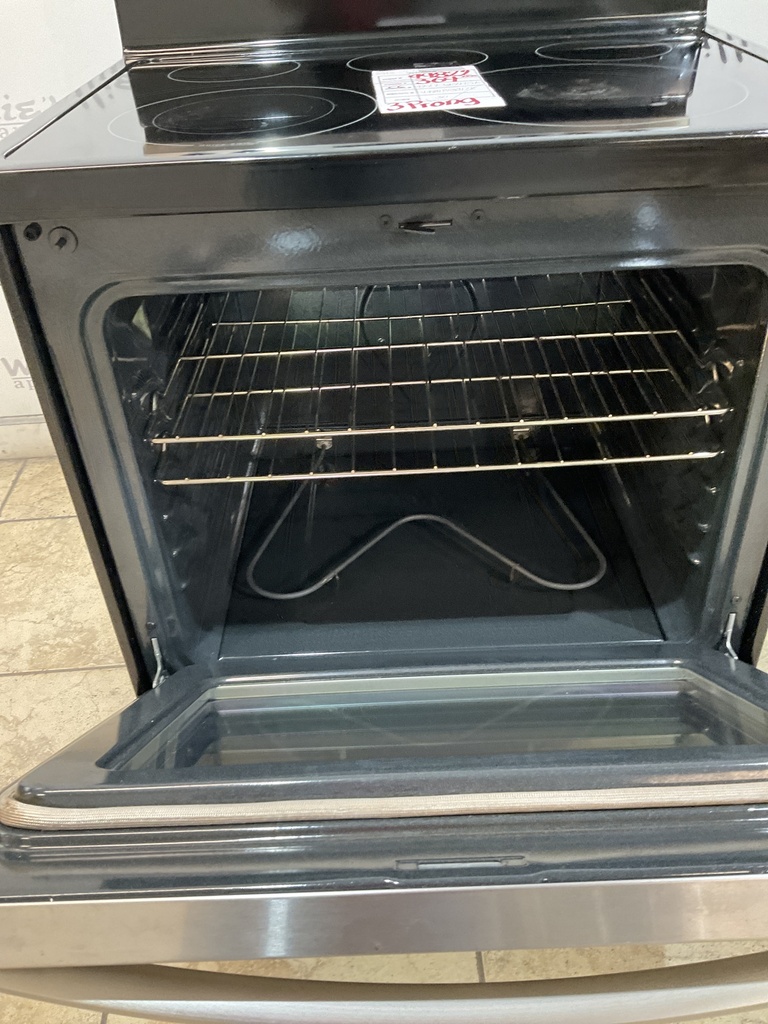 Frigidaire Used Electric Stove 220volts (40/50 AMP) 30inches {3 prong} (Stainless steel)