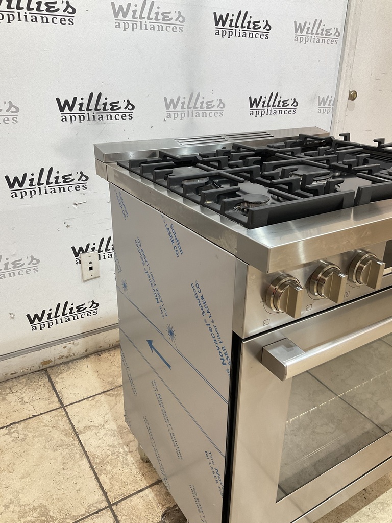 Bosch Used Natural Gas Stove 30inches (Stainless Steel) 