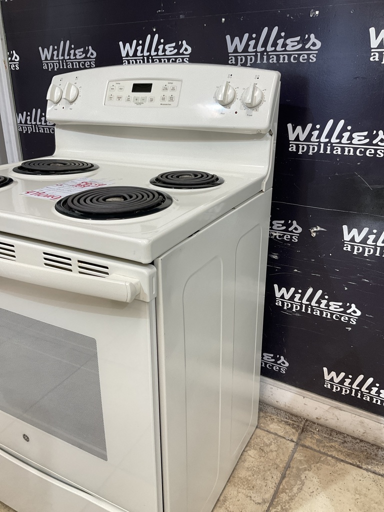 Ge Used Electric Stove 220volts (40/50 AMP) 30inches {4 prong} (Bisque) 