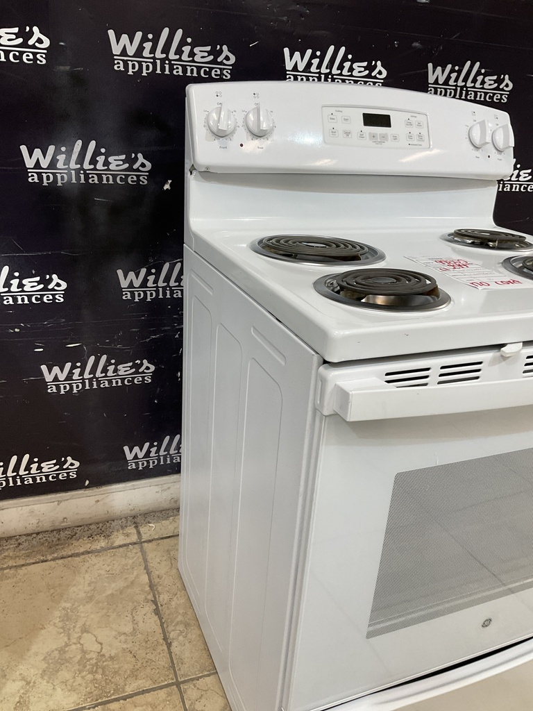 Ge Used Electric Stove 220volts (40/50 AMP) 30inches {no cord} (White) 