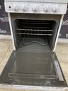 Holiday Used Electric Stove 220volts (40/50 AMP) 20inches {3 prong} (White) 