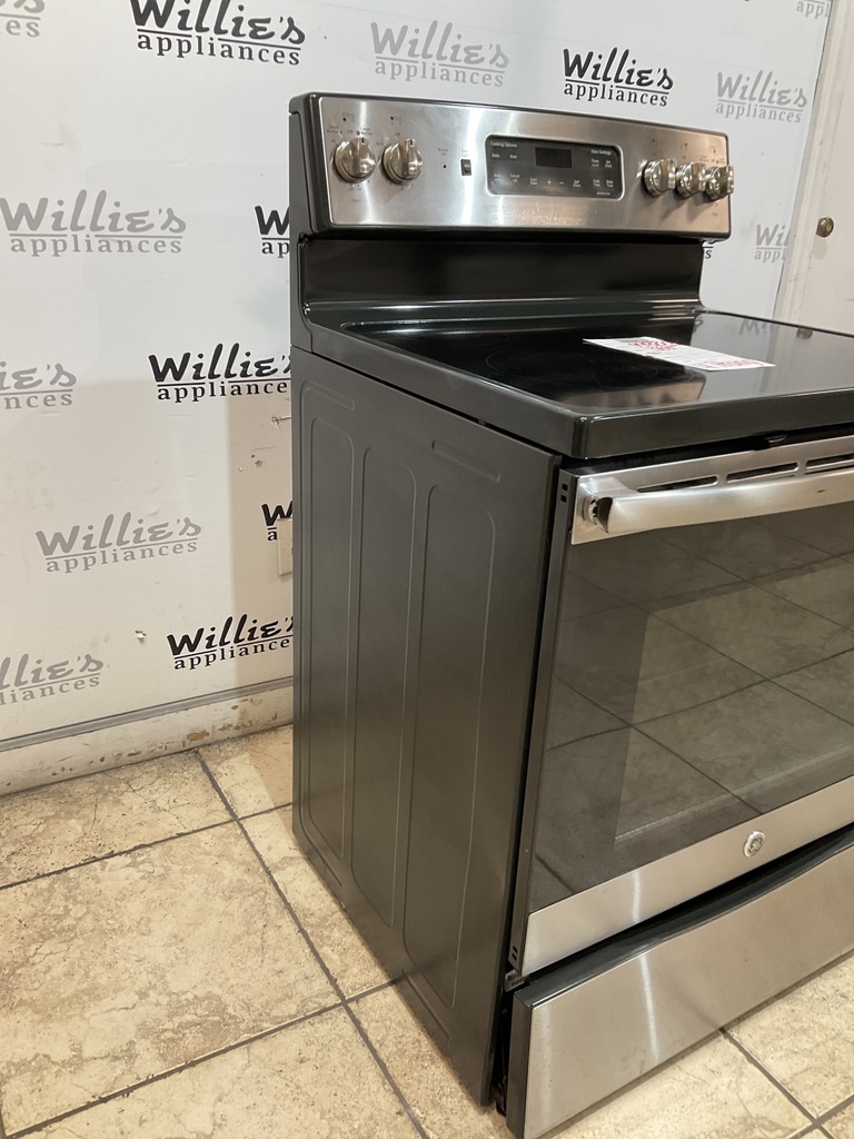Ge Used Electric Stove 220volts (40/50 AMP) 30inches {4 prong} (Stainless Steel) 