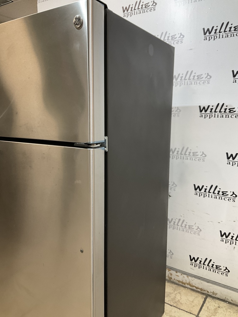 Ge Used Refrigerator Top and Bottom 28x64 (Stainless Steel)